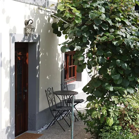 Apartman Pr' Oreharjo