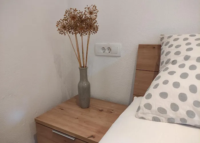 Lägenhet Pr' Oreharjo